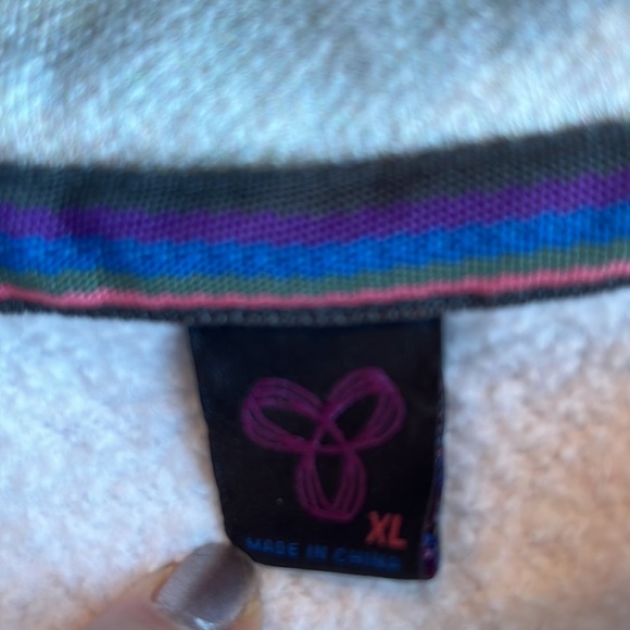 TNA zippered hoodie - Picture 2 of 7